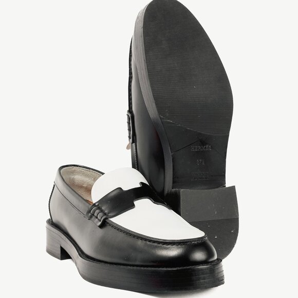 Hermes Hour Noir & Blanc Glazed Calfskin "H" Loafers - Picture 5 of 12